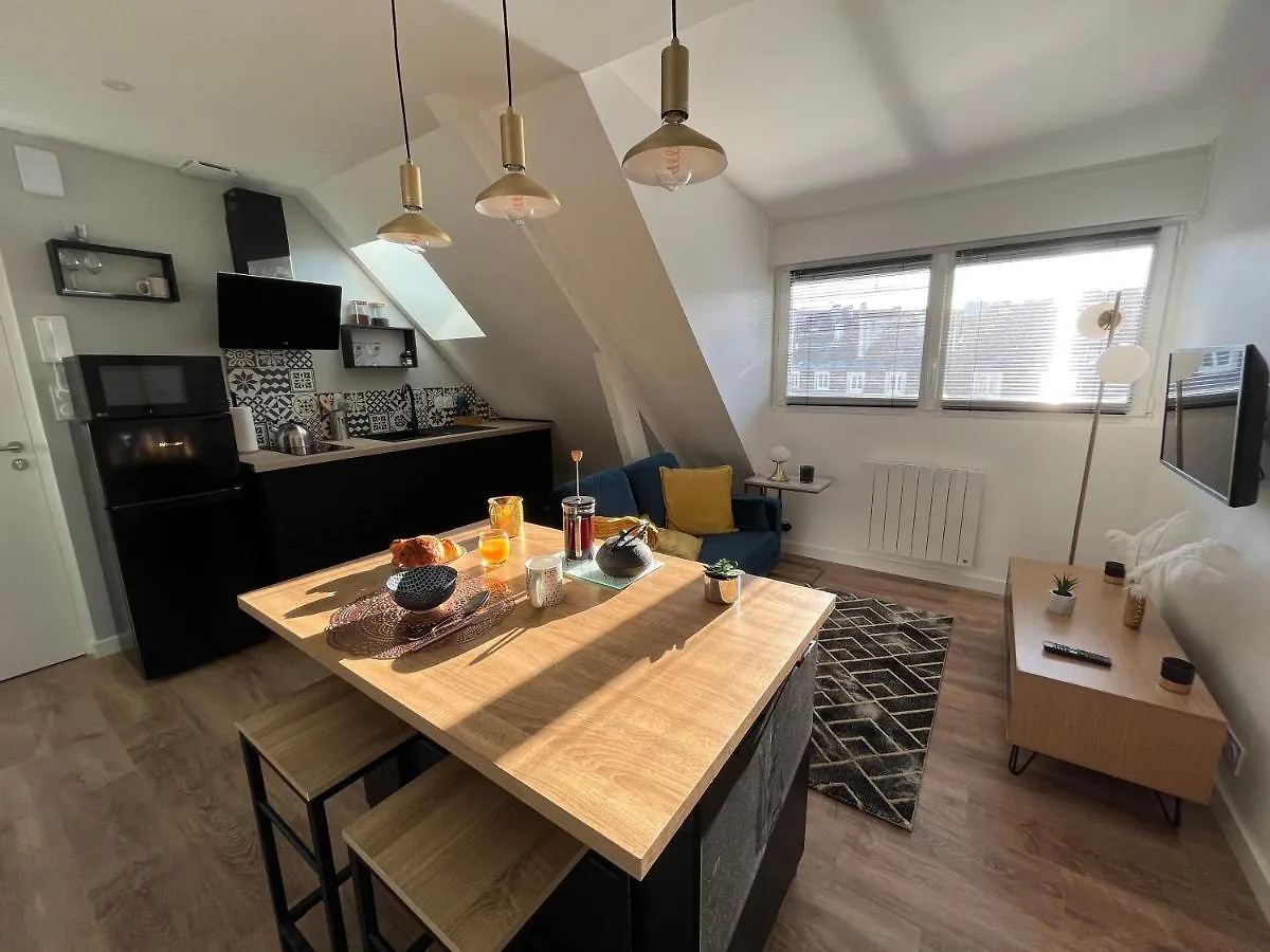 Appartement Studio Art Deco - Hyper Centre Lorient